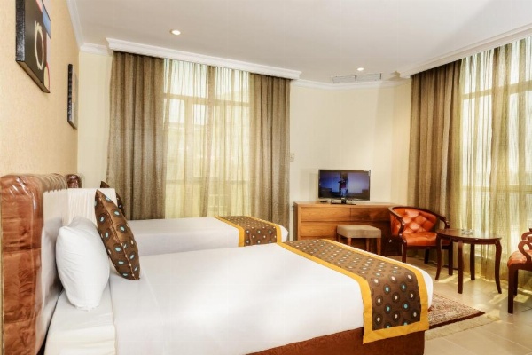 Bravo Royal Hotel Suites image 12