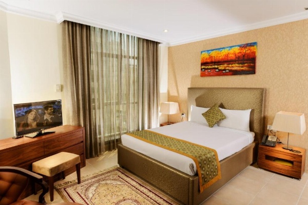 Bravo Royal Hotel Suites image 6