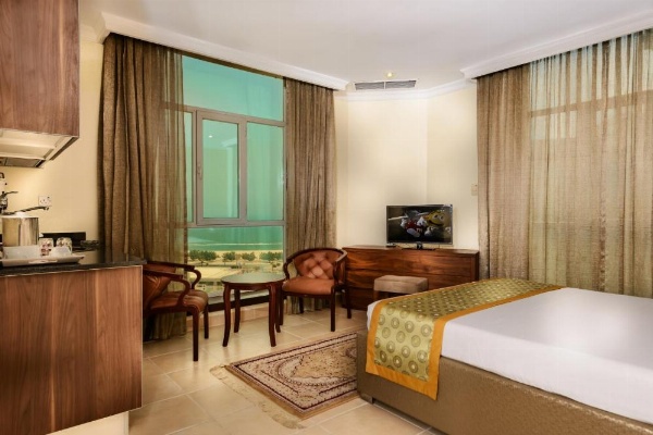 Bravo Royal Hotel Suites image 7
